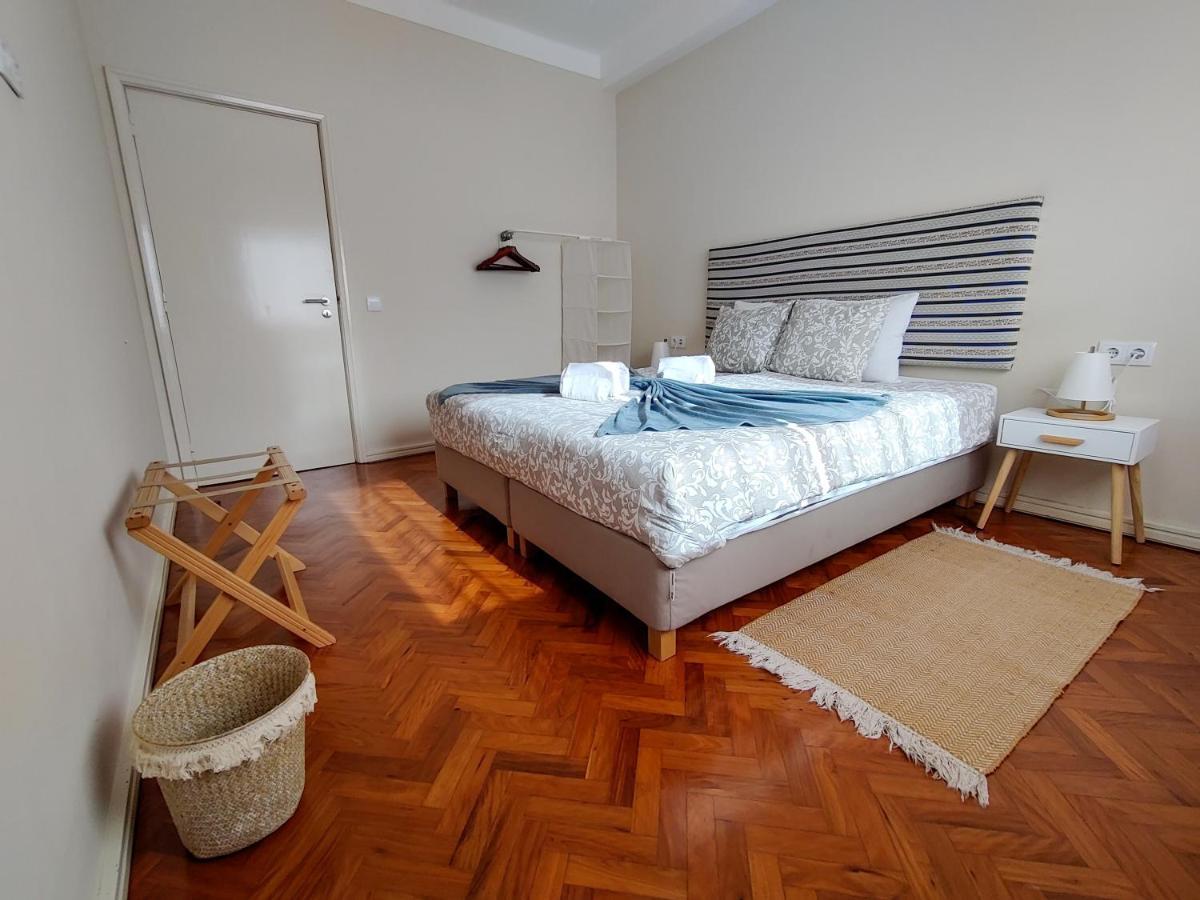 Salty Swell Apartment Porto Bagian luar foto